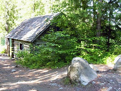 Old Rangers Station at about 18 km
